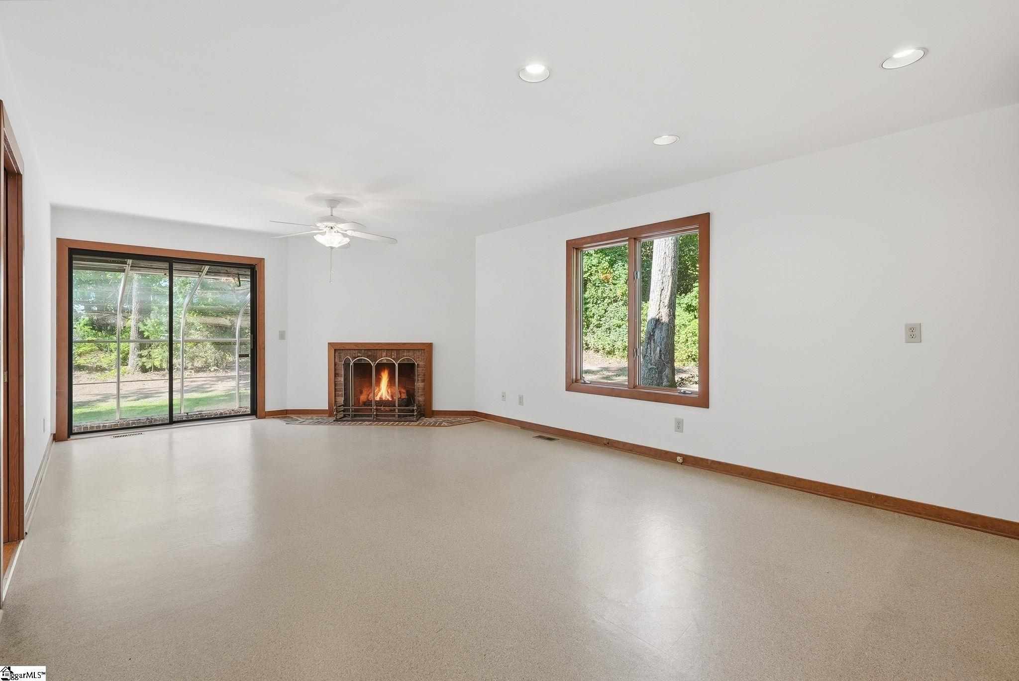 2 Red Oak Road Greenville, SC 29615 - Photo 11 of 28 Gallery Image 11