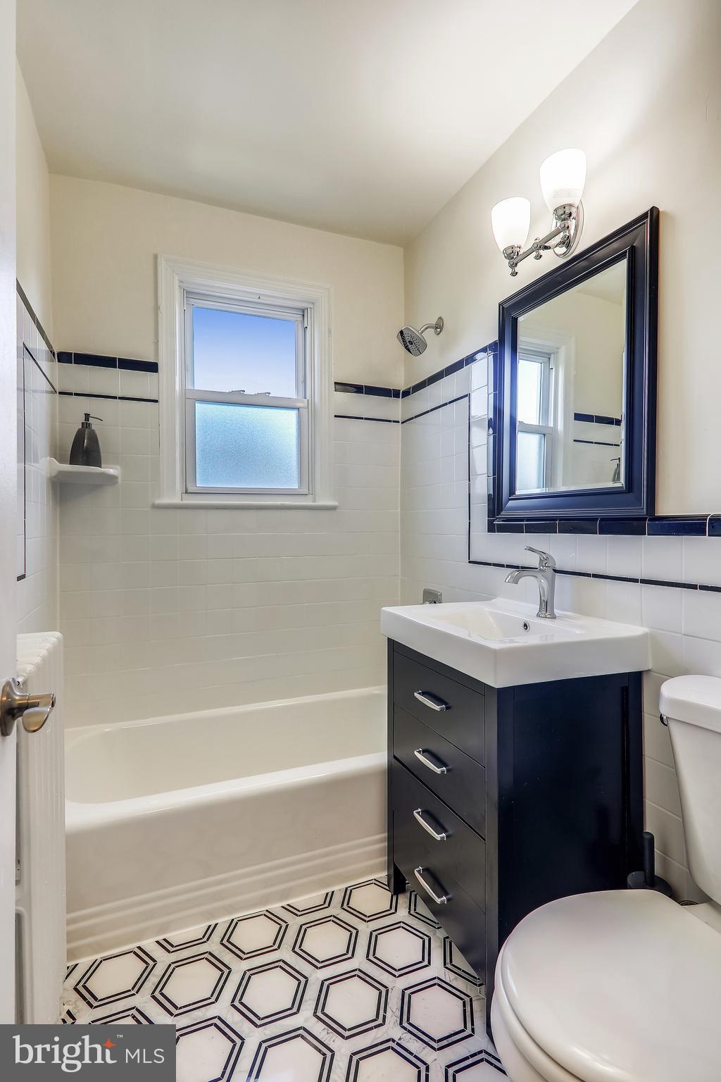 1624 Ridge Place Southeast Washington, DC 20020 - Photo 19 of 51 Bathroom