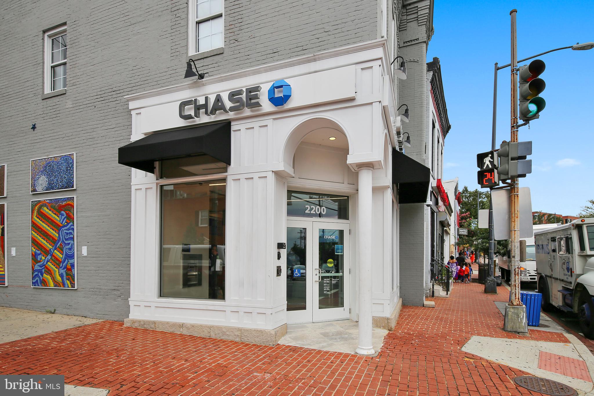 1624 Ridge Place Southeast Washington, DC 20020 - Photo 44 of 51 Banks