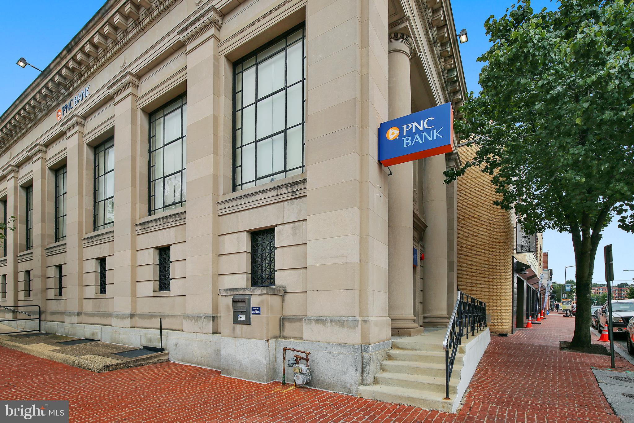 1624 Ridge Place Southeast Washington, DC 20020 - Photo 47 of 51 Banks