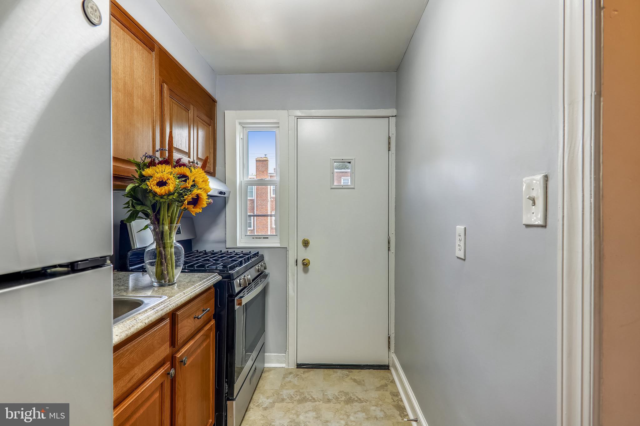 1624 Ridge Place Southeast Washington, DC 20020 - Photo 10 of 51 Kitchen