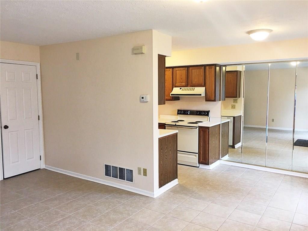 700 High Street, Unit 209 Anderson, IN 46012 - Photo 4 of 15 Gallery Image 4