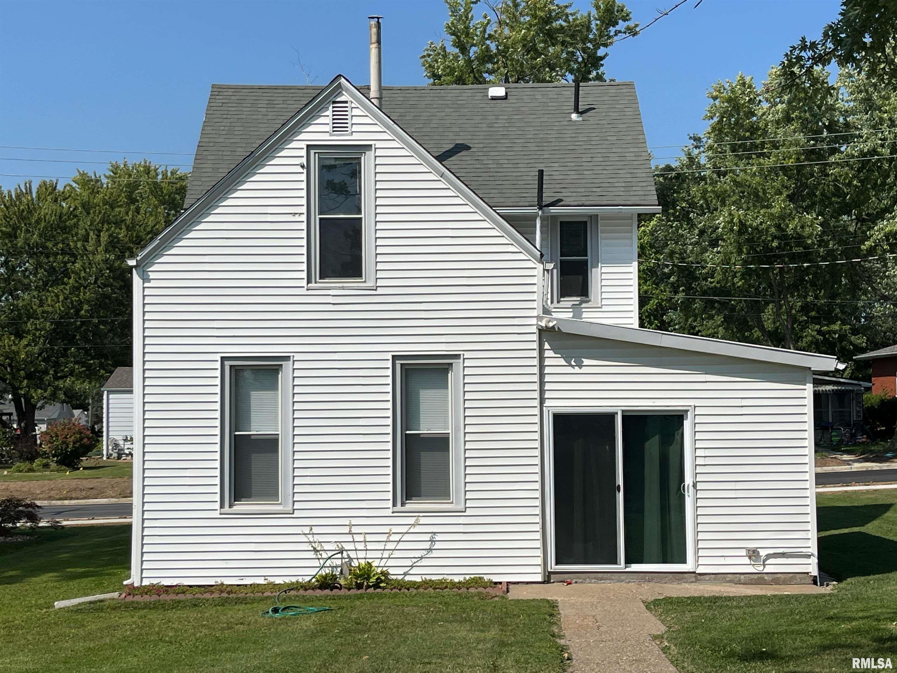 1406 Adams Street Quincy, IL 62301 - Photo 27 of 34 Gallery Image 27