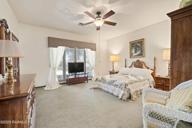 $450,000 | 5308 Shoreline Drive, New Iberia, LA 70563