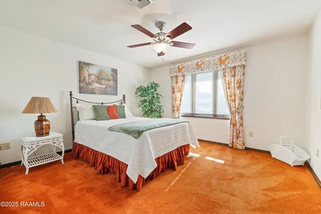 $450,000 | 5308 Shoreline Drive, New Iberia, LA 70563