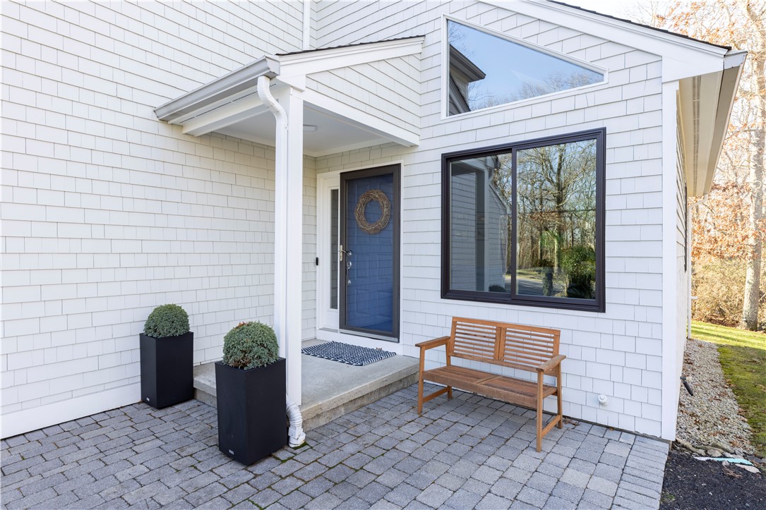 44 Jiley Hill Drive Tiverton, RI 02878 - Photo 3 of 33