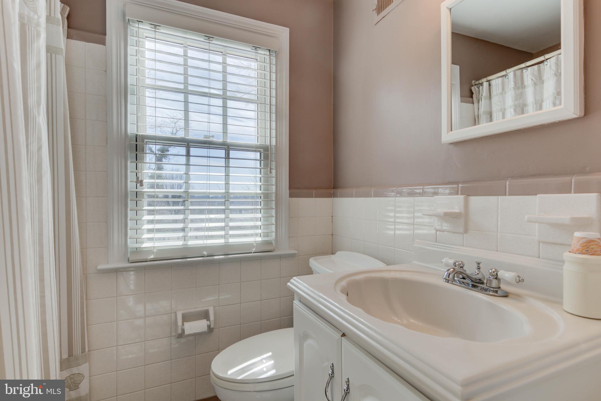 180 Homestead Road Wayne, PA 19087 - Photo 16 of 20 Upstairs Bathroom