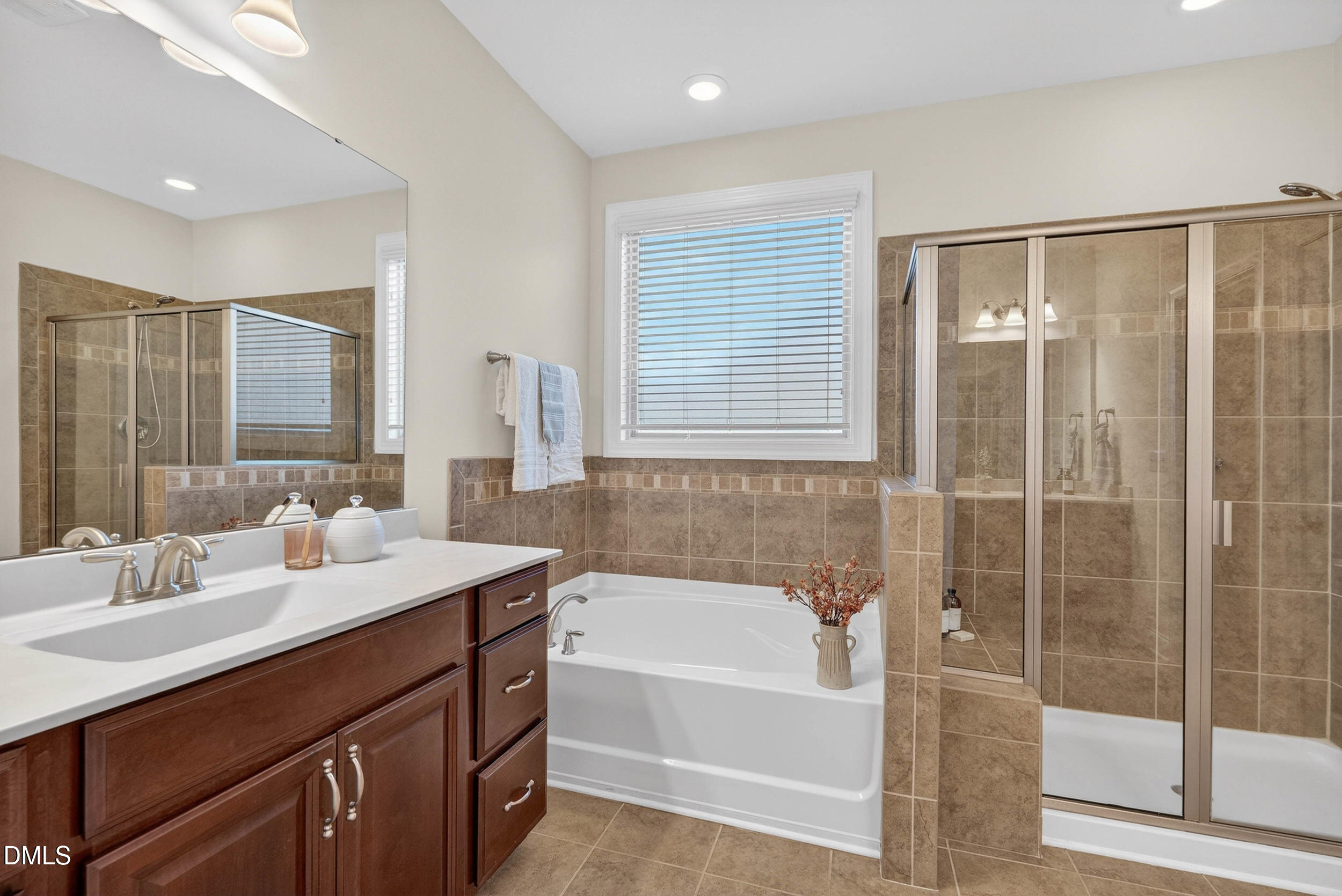 5428 Overdale Lane Raleigh, NC 27603 - Photo 19 of 30 20_nexa_20260224_00463