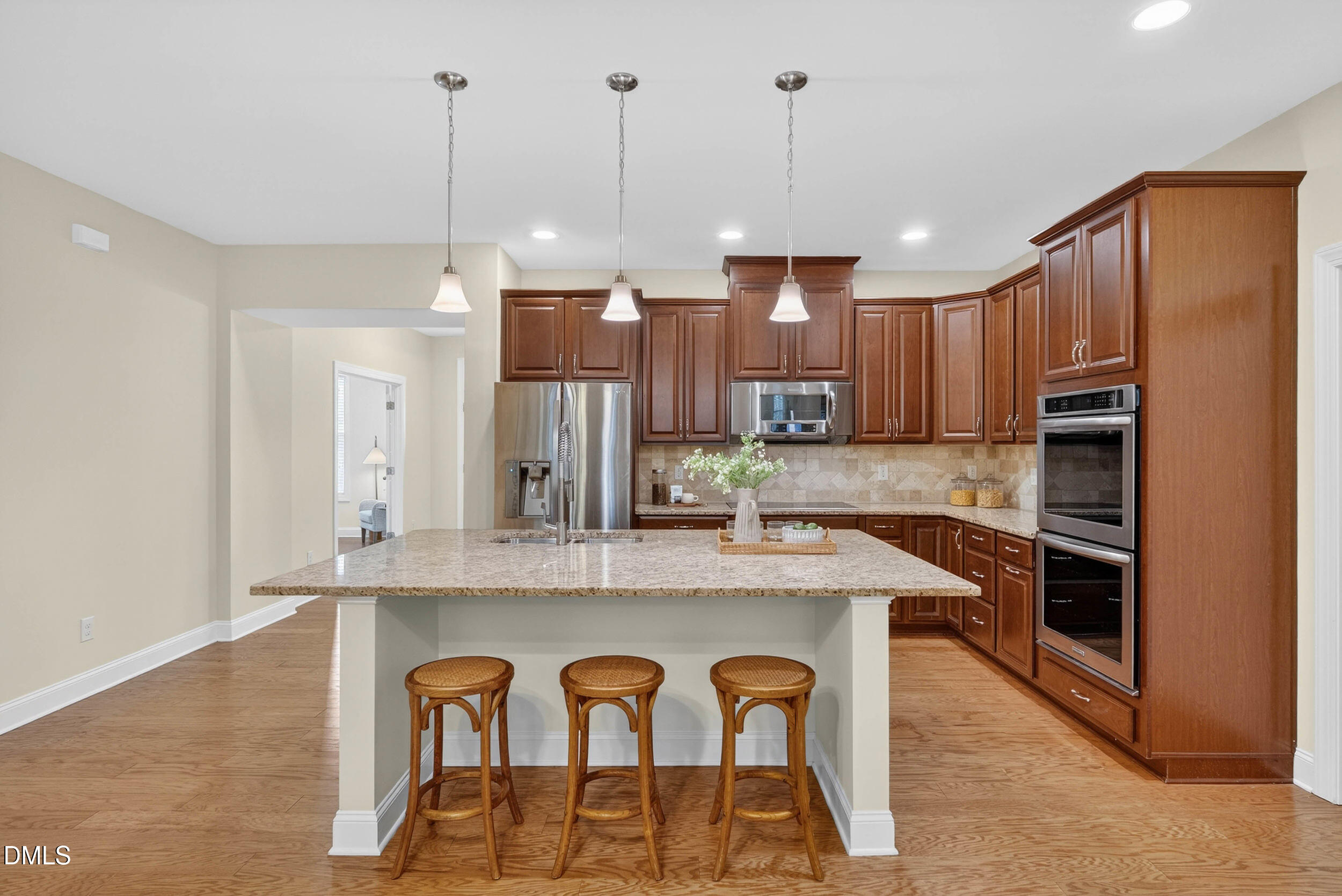 5428 Overdale Lane Raleigh, NC 27603 - Photo 9 of 30 10_nexa_20260224_00228