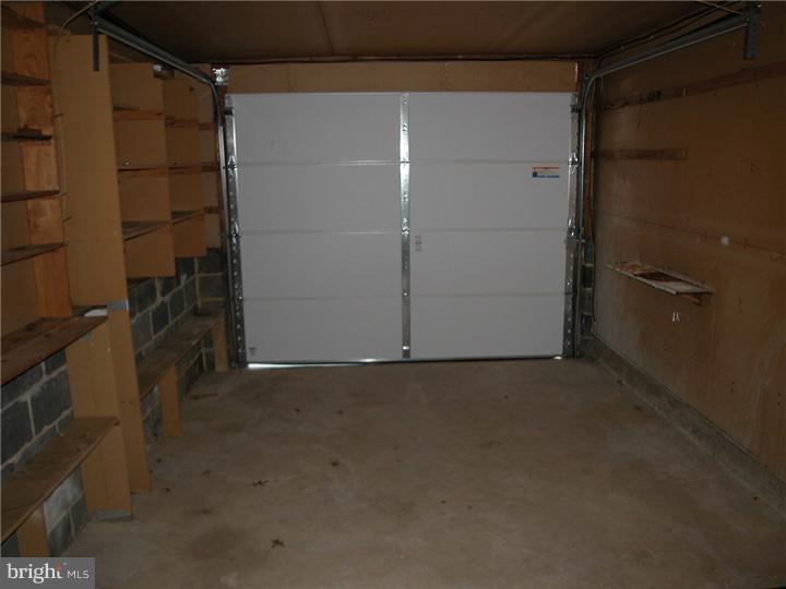 115 Coopers Kill Road Delran, NJ 08075 - Photo 21 of 22 Garage