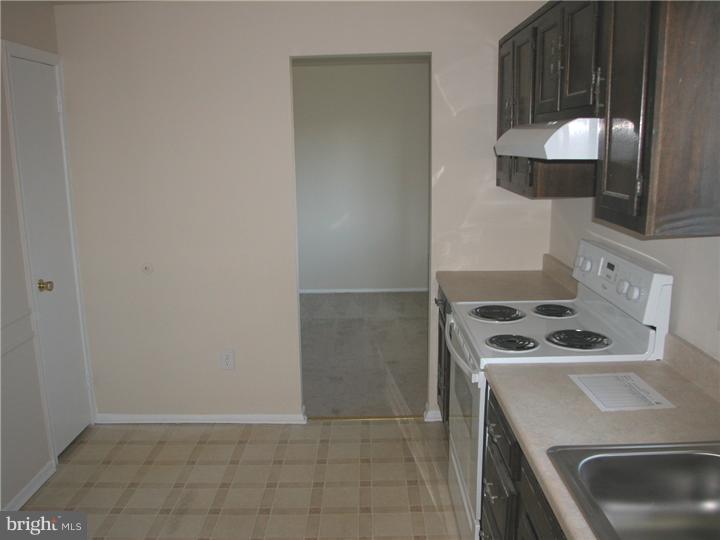 115 Coopers Kill Road Delran, NJ 08075 - Photo 9 of 22 Kitchen