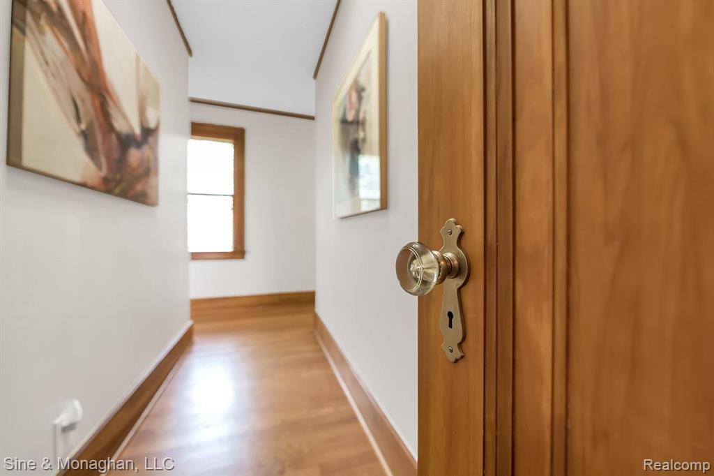 1158 West Maple Road Birmingham, MI 48009 - Photo 31 of 77