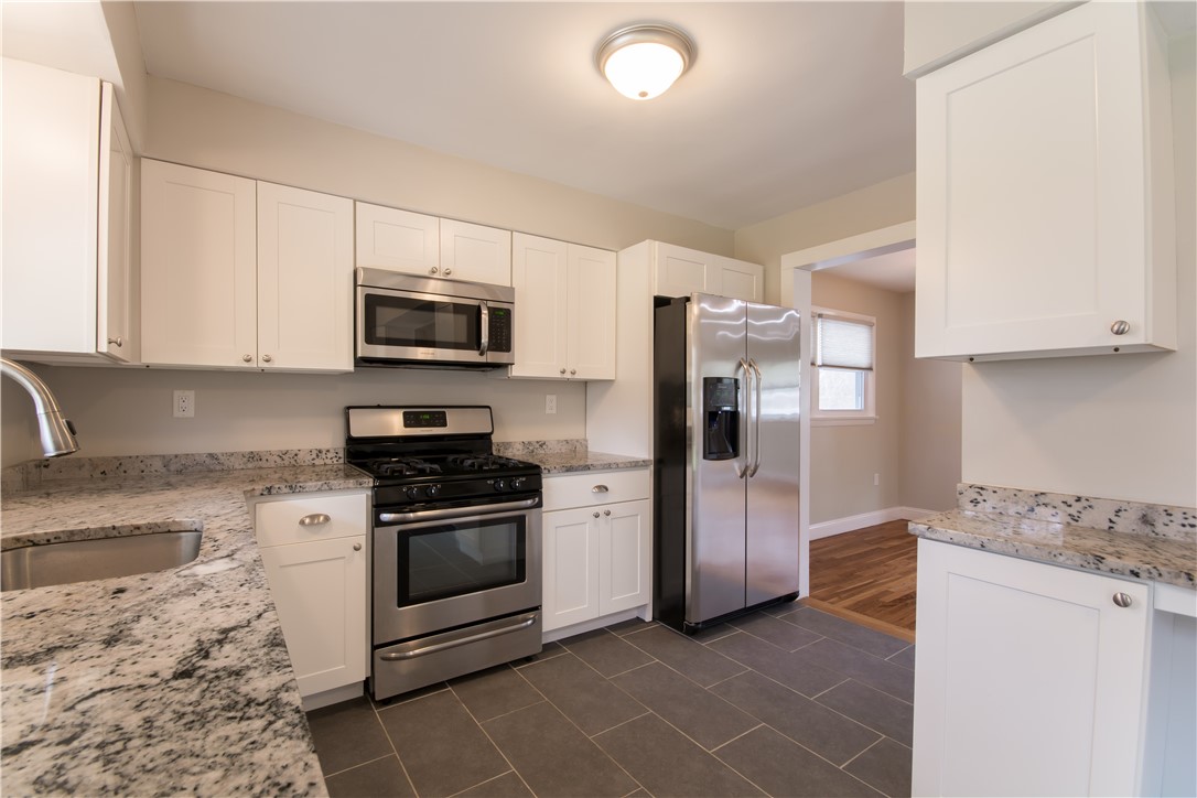 308 Souza Road Tiverton, RI 02878 - Photo 18 of 50 Gallery Image 18