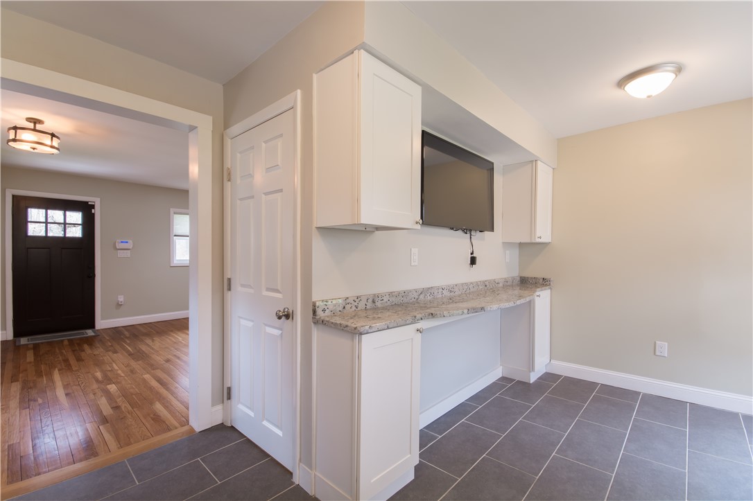 308 Souza Road Tiverton, RI 02878 - Photo 20 of 50 Gallery Image 20