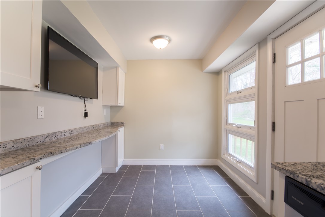 308 Souza Road Tiverton, RI 02878 - Photo 22 of 50 Gallery Image 22