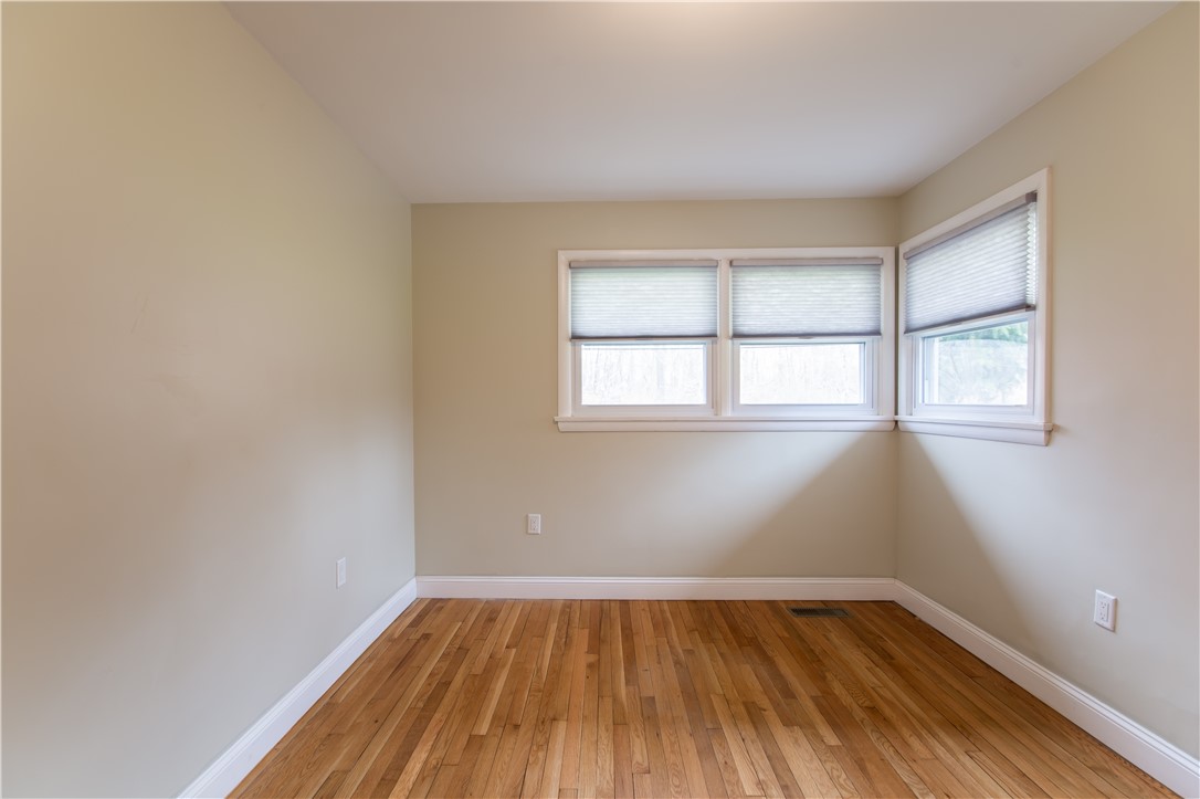 308 Souza Road Tiverton, RI 02878 - Photo 34 of 50 Gallery Image 34