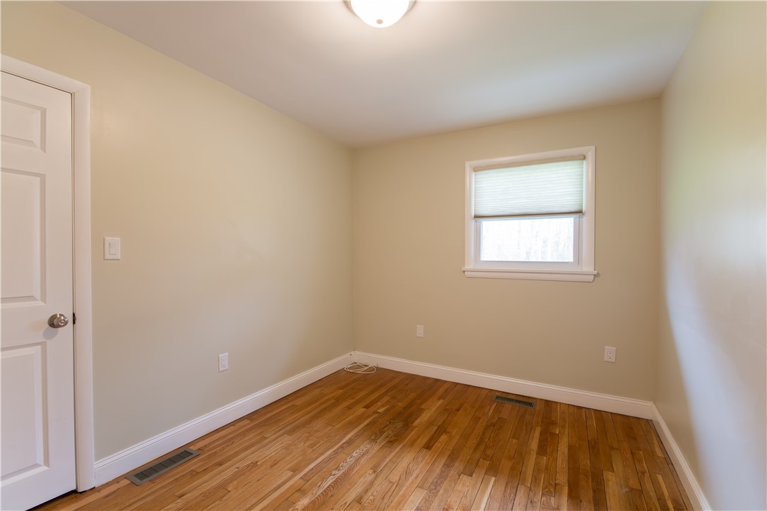 308 Souza Road Tiverton, RI 02878 - Photo 37 of 50 Gallery Image 37