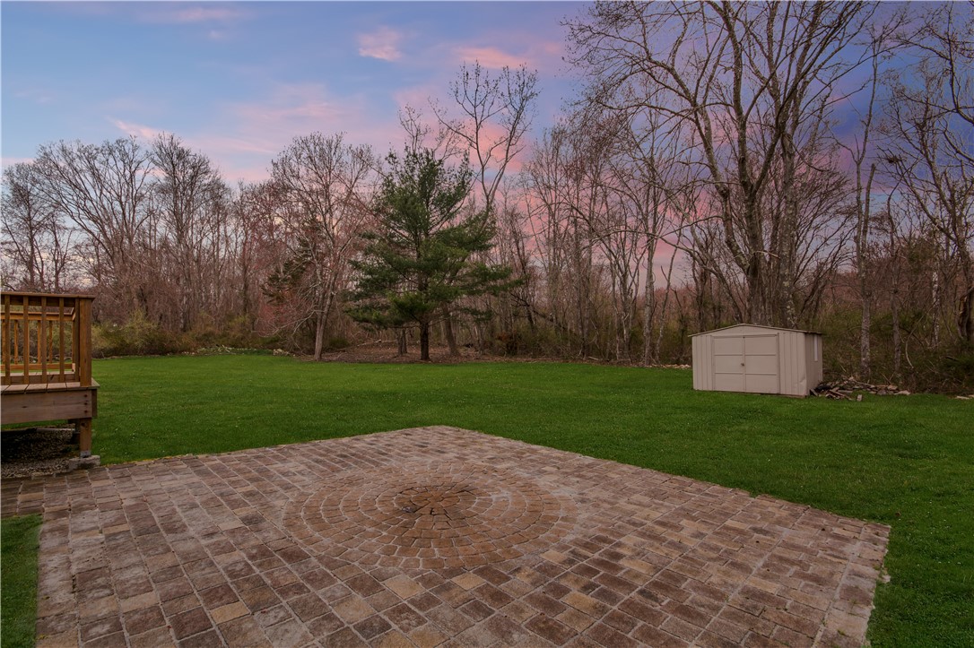 308 Souza Road Tiverton, RI 02878 - Photo 4 of 50 Gallery Image 4