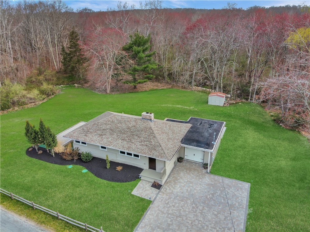 308 Souza Road Tiverton, RI 02878 - Photo 8 of 50 Gallery Image 8