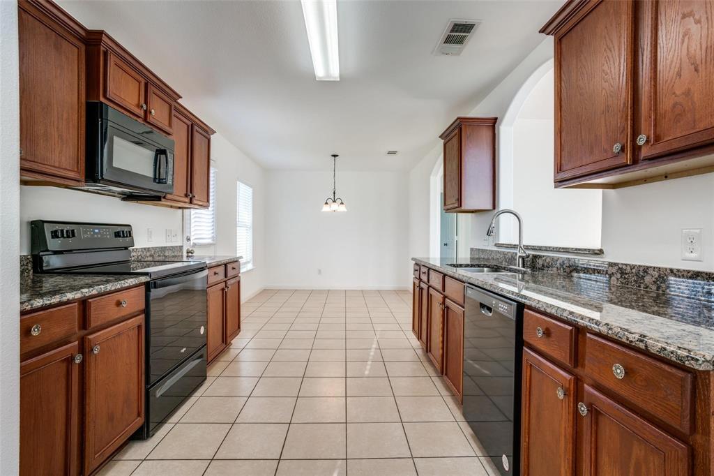 317 Meadow View Lane Anna, TX 75409 - Photo 12 of 25