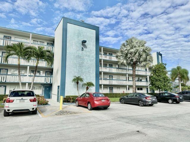 3027 Lincoln B Boca Raton, FL 33434 - Photo 1 of 34 Lincoln B