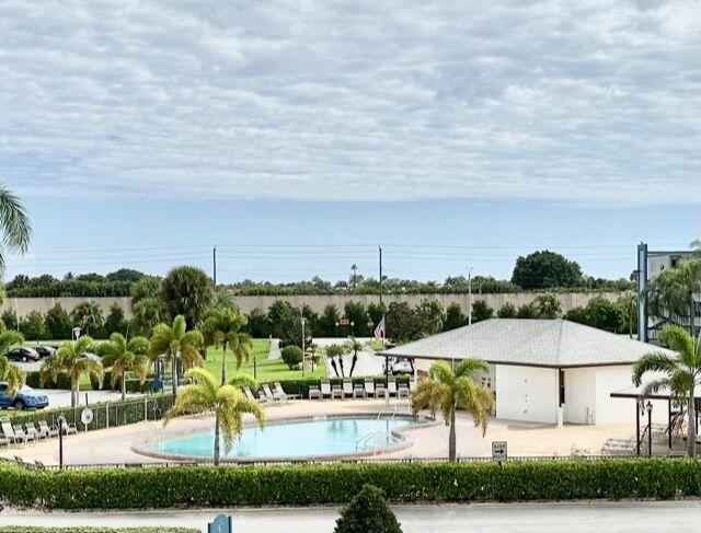 3027 Lincoln B Boca Raton, FL 33434 - Photo 12 of 34 Lincoln Pool