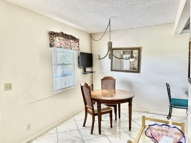 3027 Lincoln B Boca Raton, FL 33434 - Photo 3 of 34 Dining Room