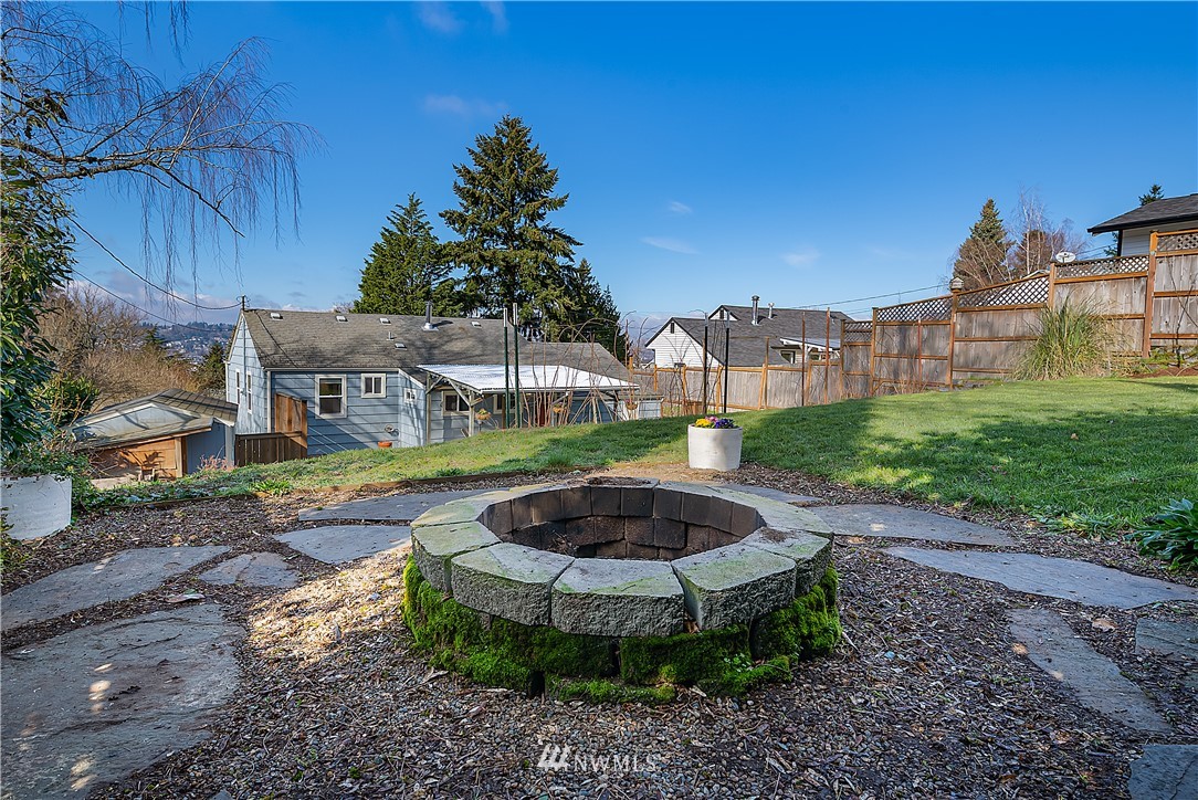 554 Windsor Place Northeast Renton, WA 98056 - Photo 23 of 27
