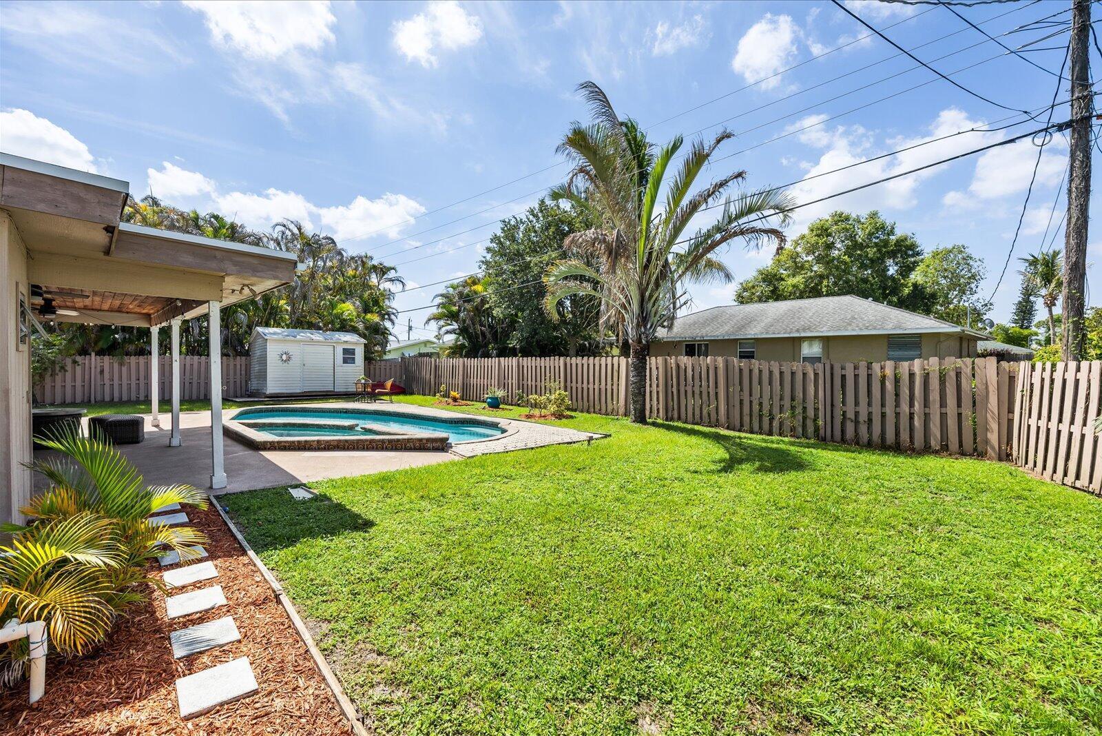 1004 Northwest 16th Place Stuart, FL 34994 - Photo 41 of 42 41_beyc6a3d80d472548