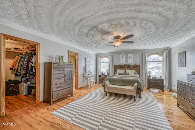 $321,900 | 112 Conns Drive, Tazewell, VA 24651