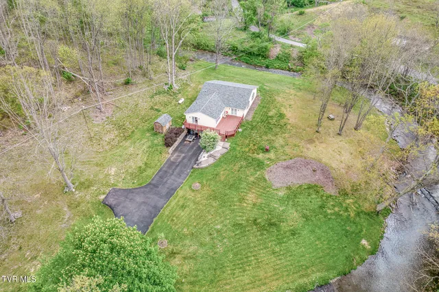 $321,900 | 112 Conns Drive, Tazewell, VA 24651