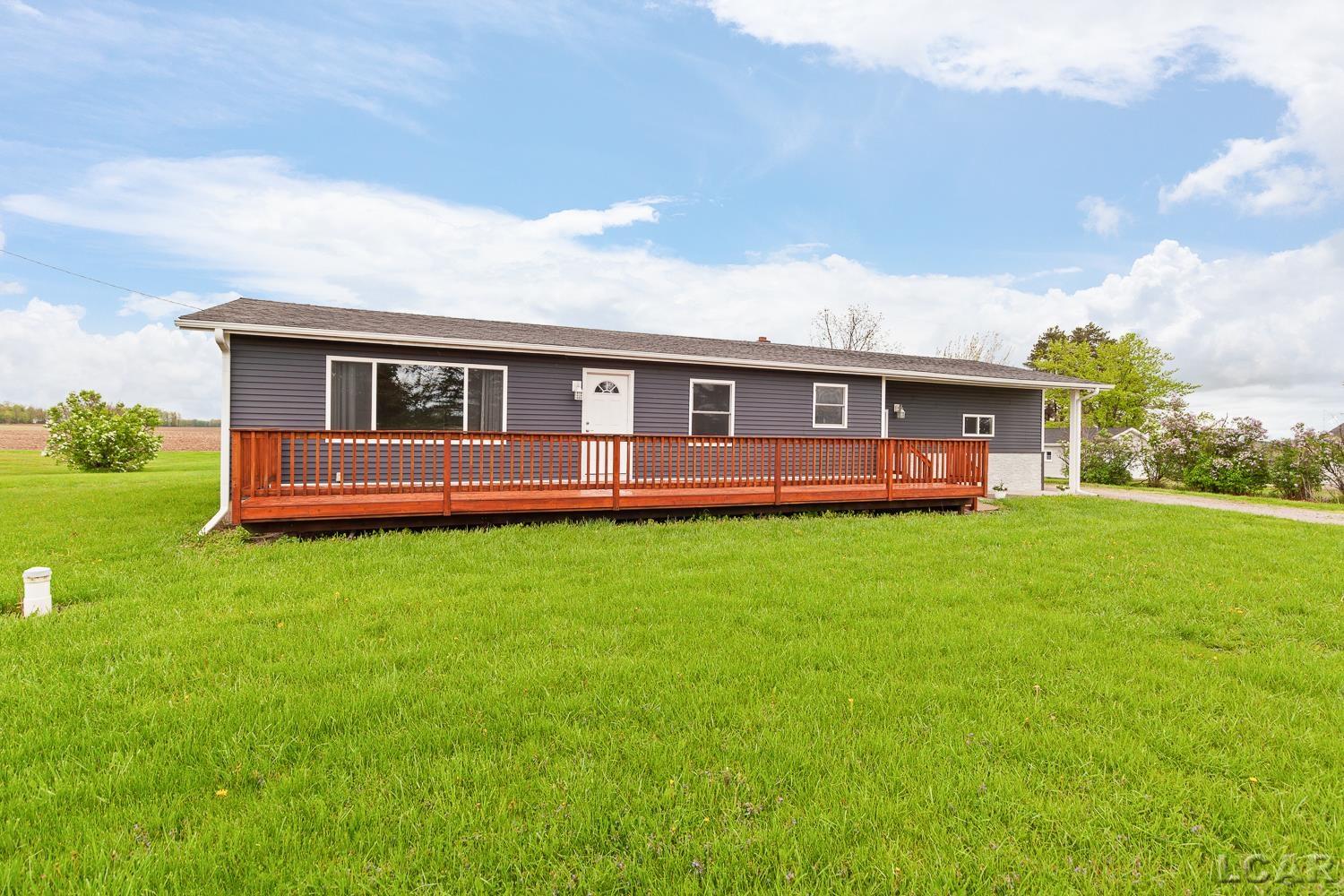8080 Burton Road Adrian, MI 49221 - Photo 4 of 44 50174465-1542341c-b64a-4c7b-bffc-3d9f45cecdc8.JPG