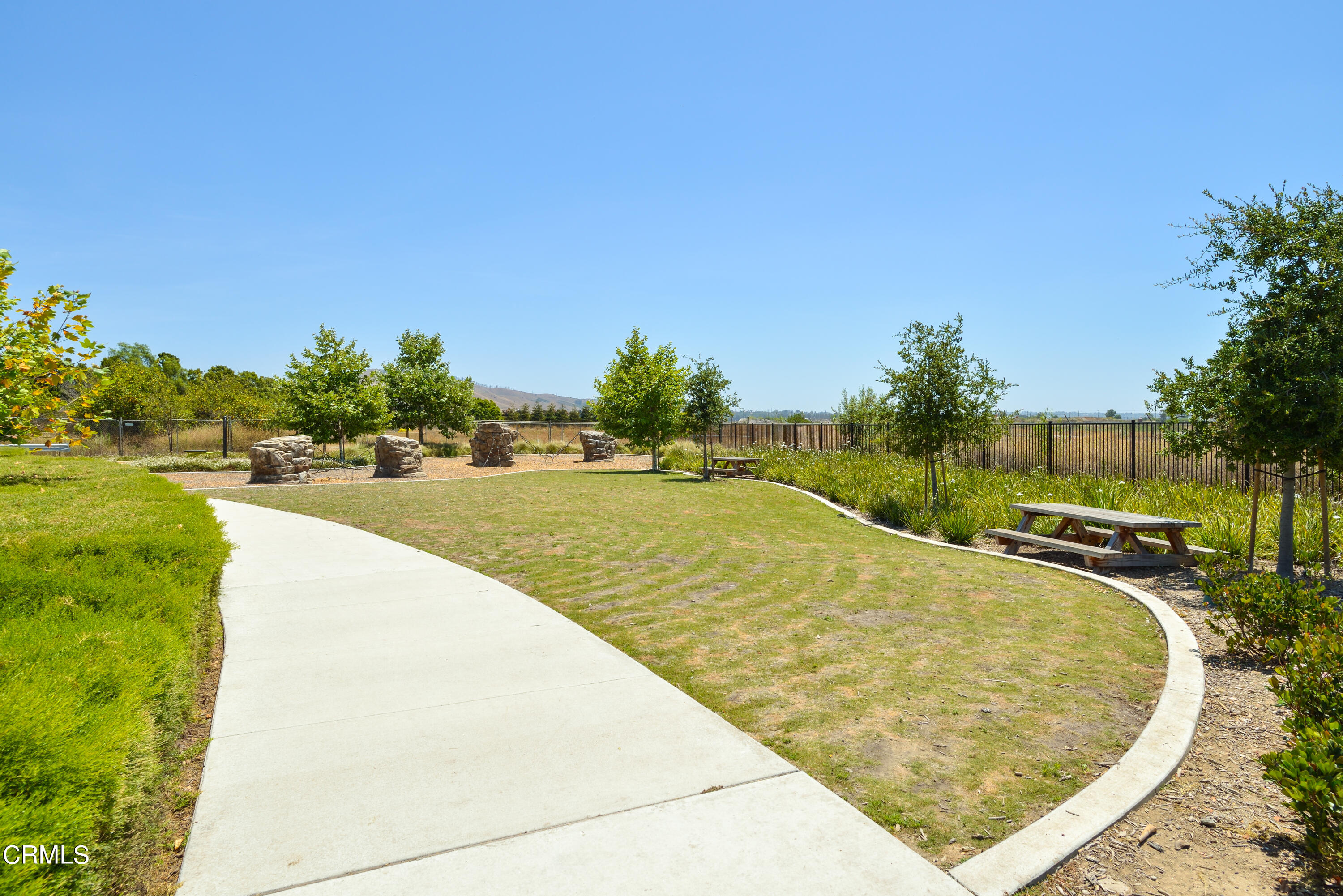 1768 Impatiens Place Ventura, CA 93004 - Photo 28 of 32 Stock-02