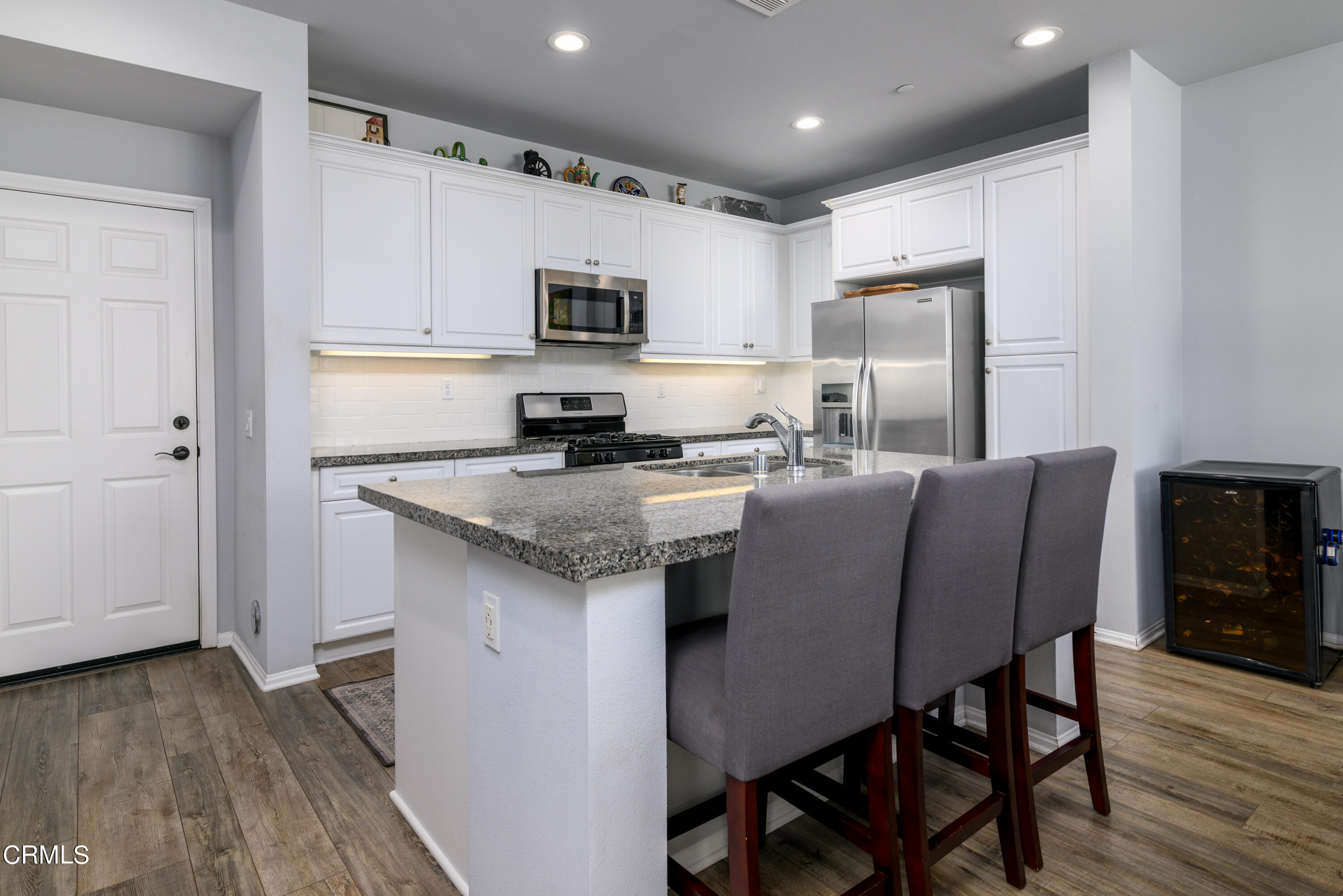 1768 Impatiens Place Ventura, CA 93004 - Photo 10 of 32 NathanCool-14