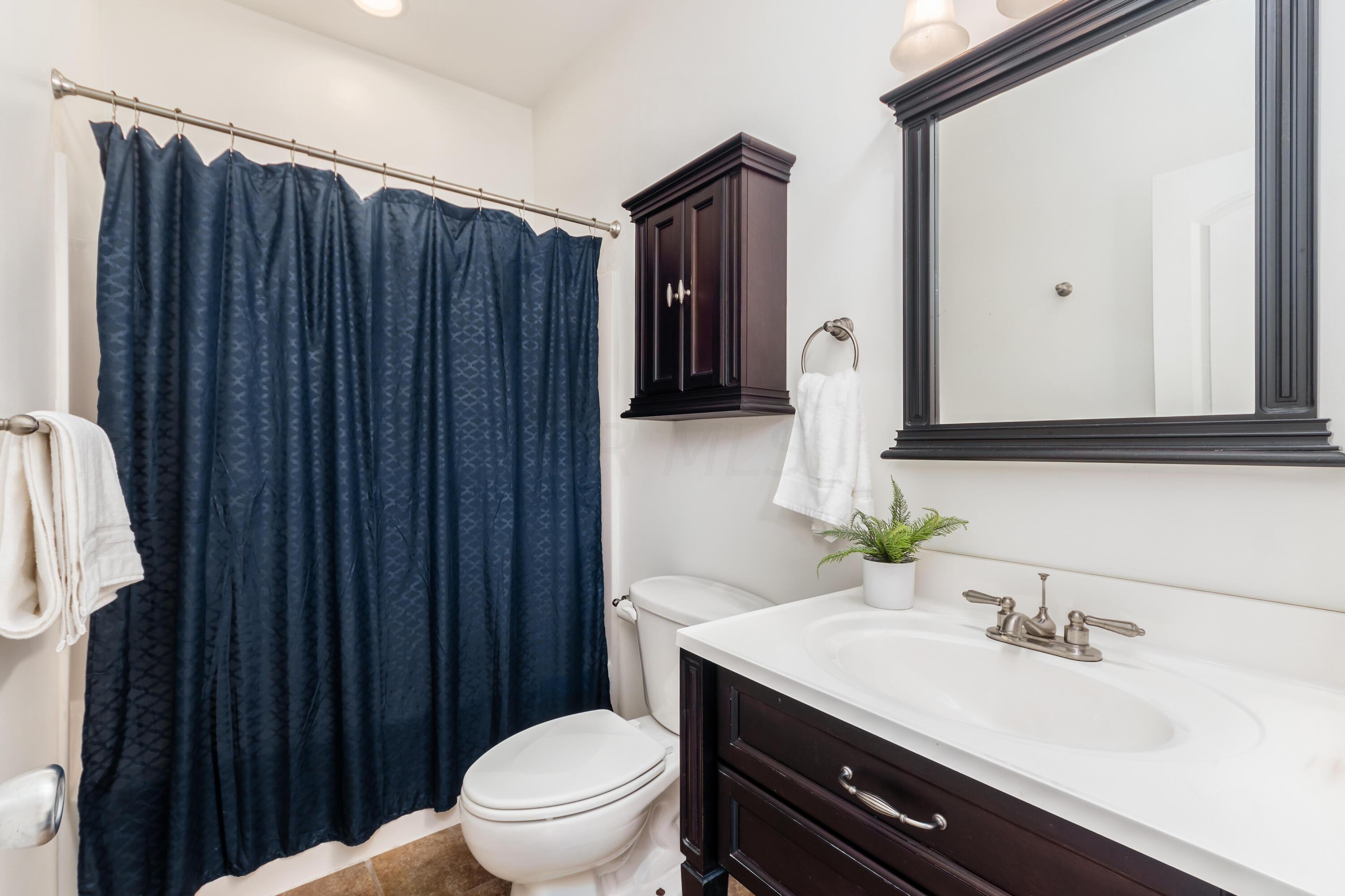 2529 North Star Road Columbus, OH 43221 - Photo 19 of 25 M_2529_N_Star062