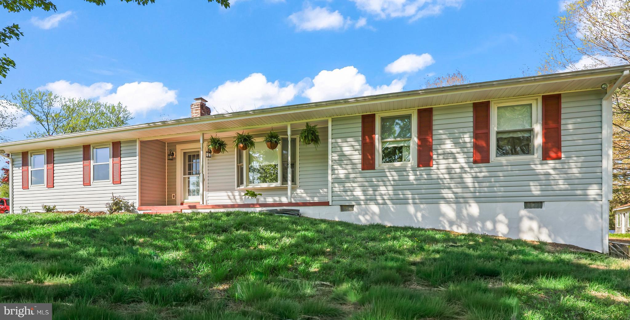 874 Truslow Road Fredericksburg, VA 22406 - Photo 4 of 53