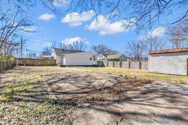 $1,600 | 1107 Daniel Street, Clarksville, TN 37040