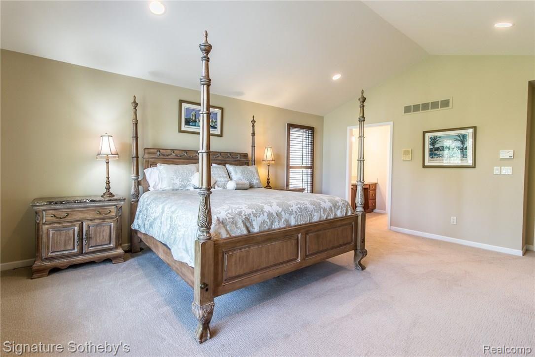 1650 Scenic Hollow Rochester, MI 48306 - Photo 37 of 60 592018HDR.jpg
