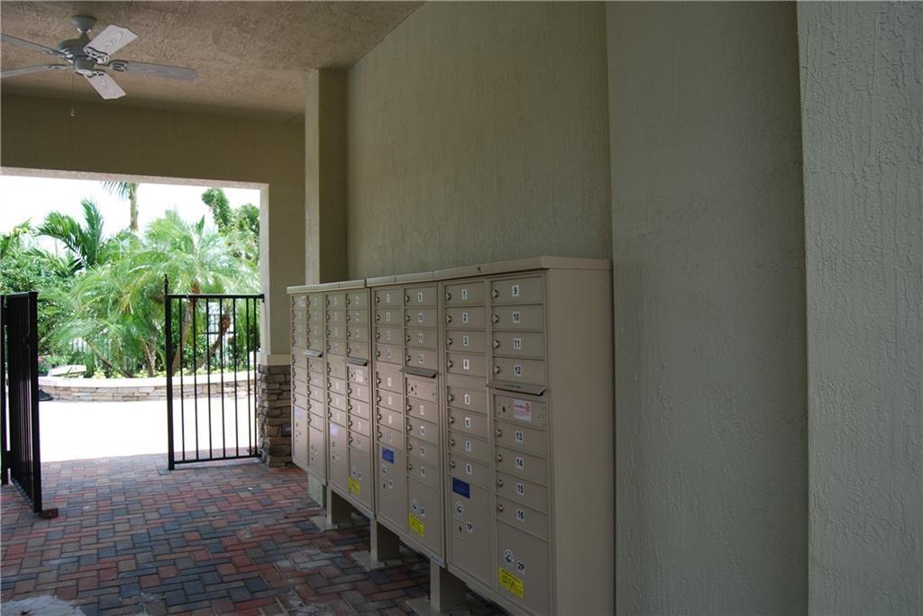 Undisclosed Address Plantation, FL 33325 - Photo 5 of 38