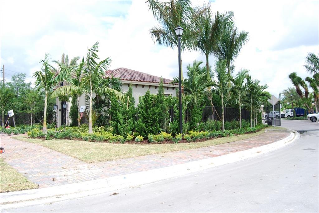 Undisclosed Address Plantation, FL 33325 - Photo 6 of 38