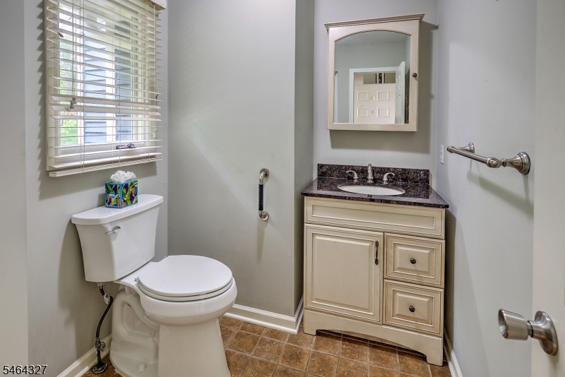 27 Village Drive Bernards, NJ 07920 - Photo 13 of 26 Gallery Image 13