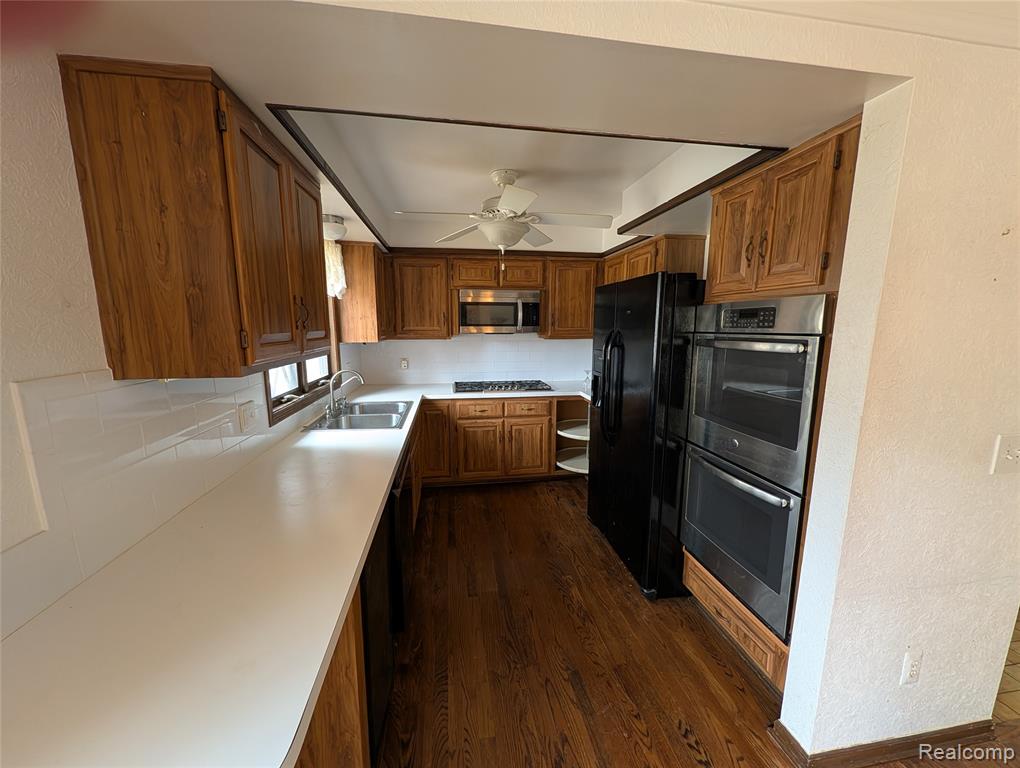 9345 Weber Road Columbus, MI 48063 - Photo 11 of 29
