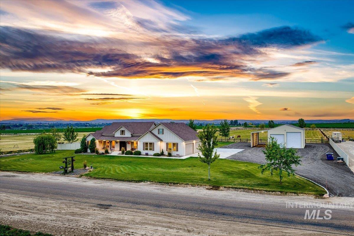 25781 Lon Davis Road Parma, ID 83660 - Photo 3 of 17
