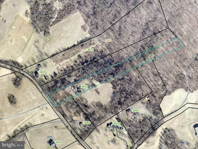 a picture of water view