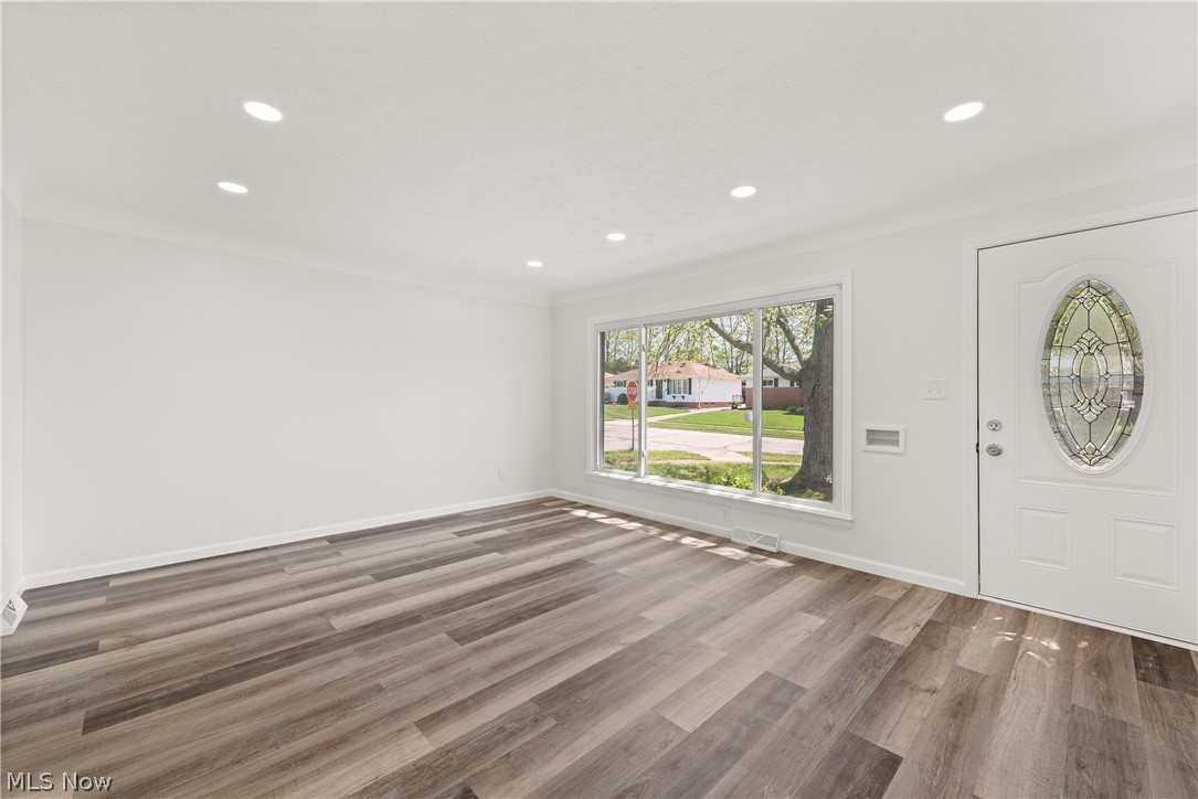 9800 Reichert Road Cleveland, OH 44130 - Photo 4 of 39 Gallery Image 4