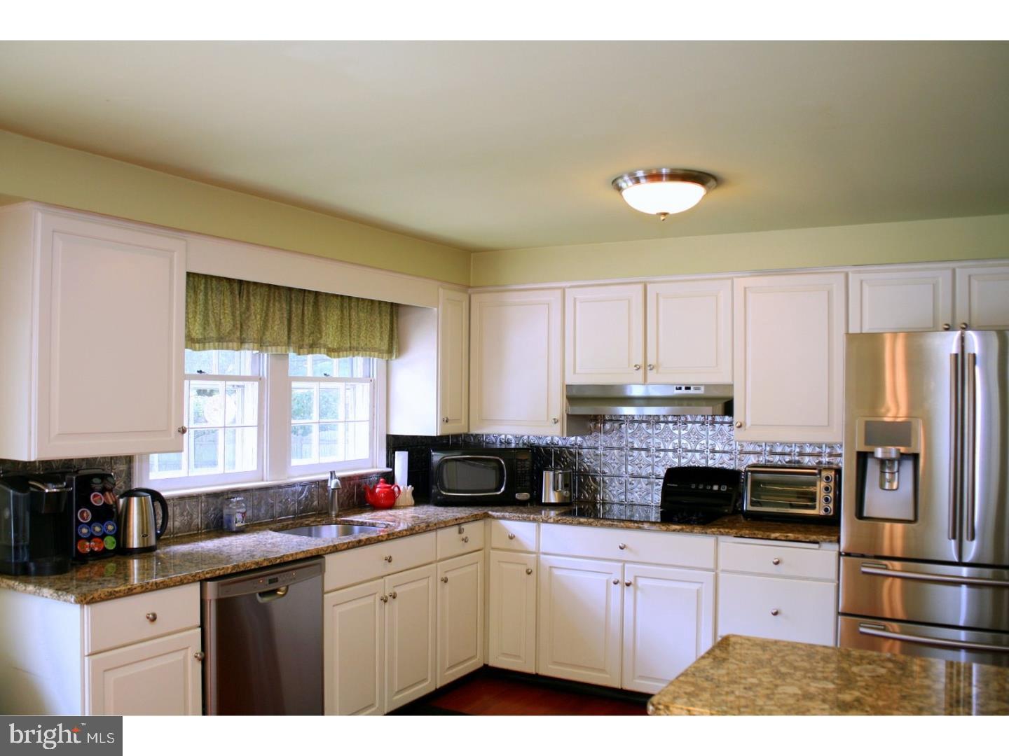 528 Sentinel Road Moorestown, NJ 08057 - Photo 7 of 25