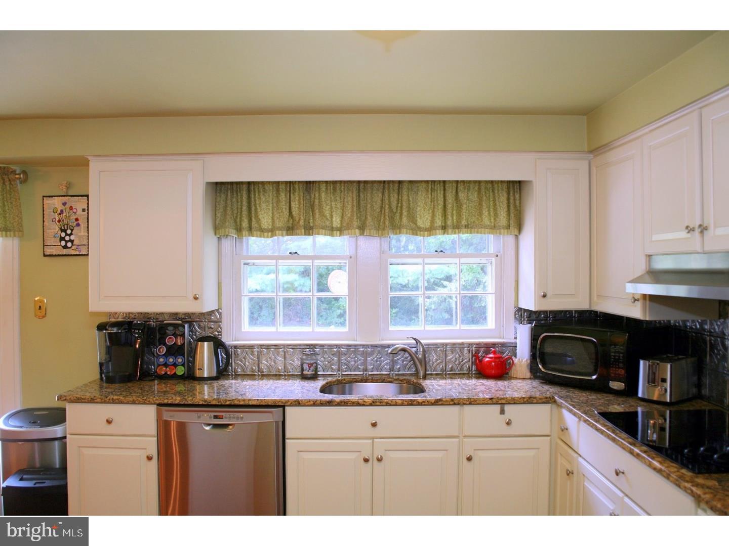 528 Sentinel Road Moorestown, NJ 08057 - Photo 8 of 25