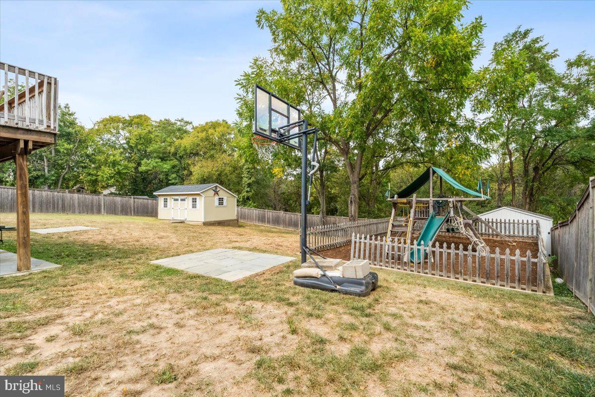 7830 Fingerboard Road Frederick, MD 21704 - Photo 29 of 39 a view of a park with slide