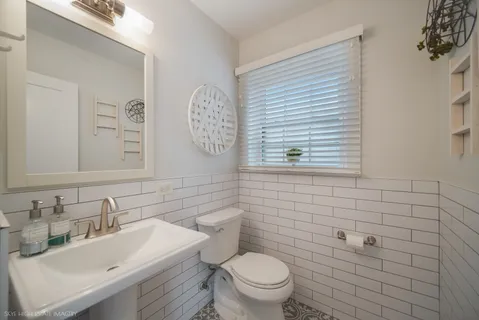 $950,000 | 7720 West Chase Avenue, Chicago, IL 60631