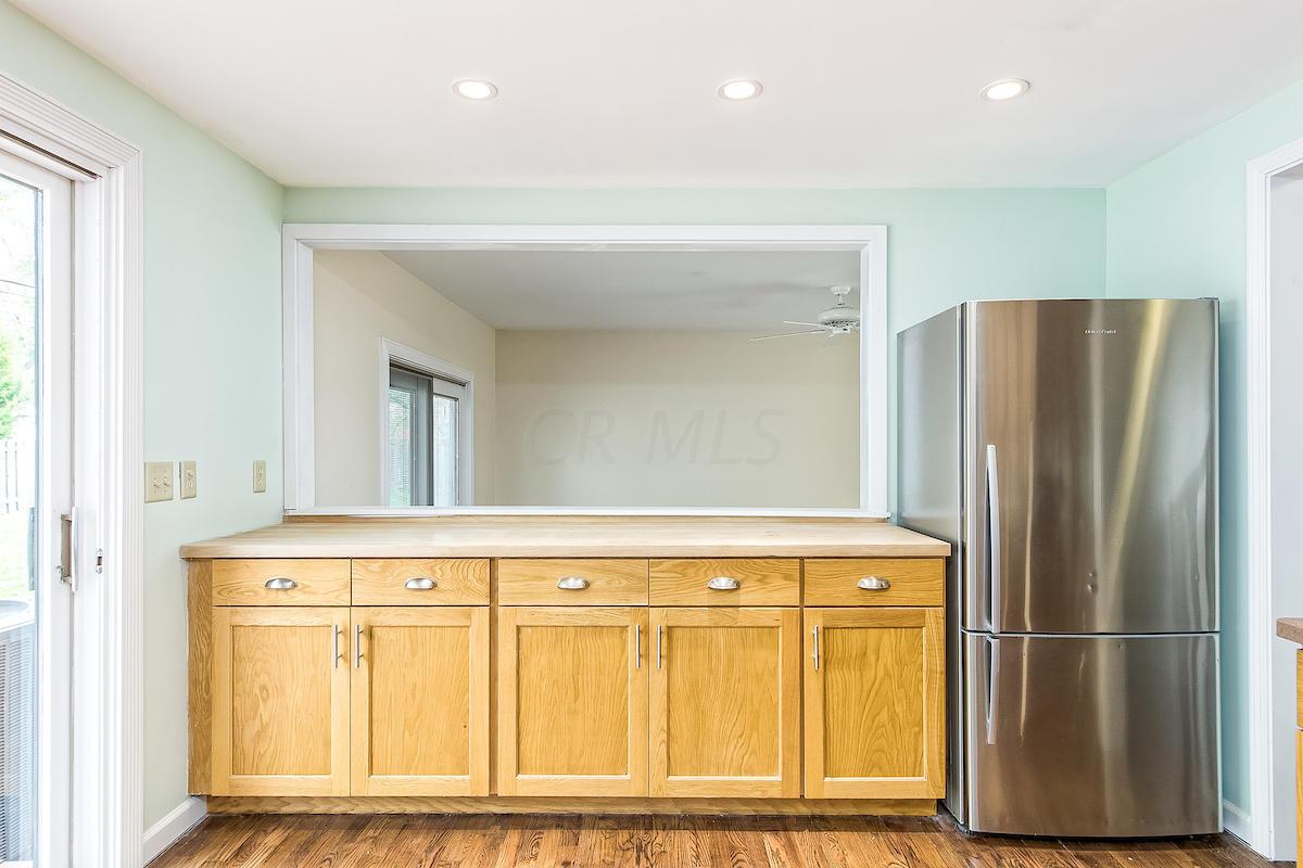2240 McCoy Road Columbus, OH 43220 - Photo 12 of 49 Gallery Image 12